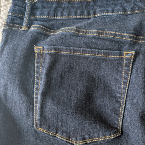 PLUS 20W Ava & Viv Dark Blue Skinny Jeans - Picture 9 of 13